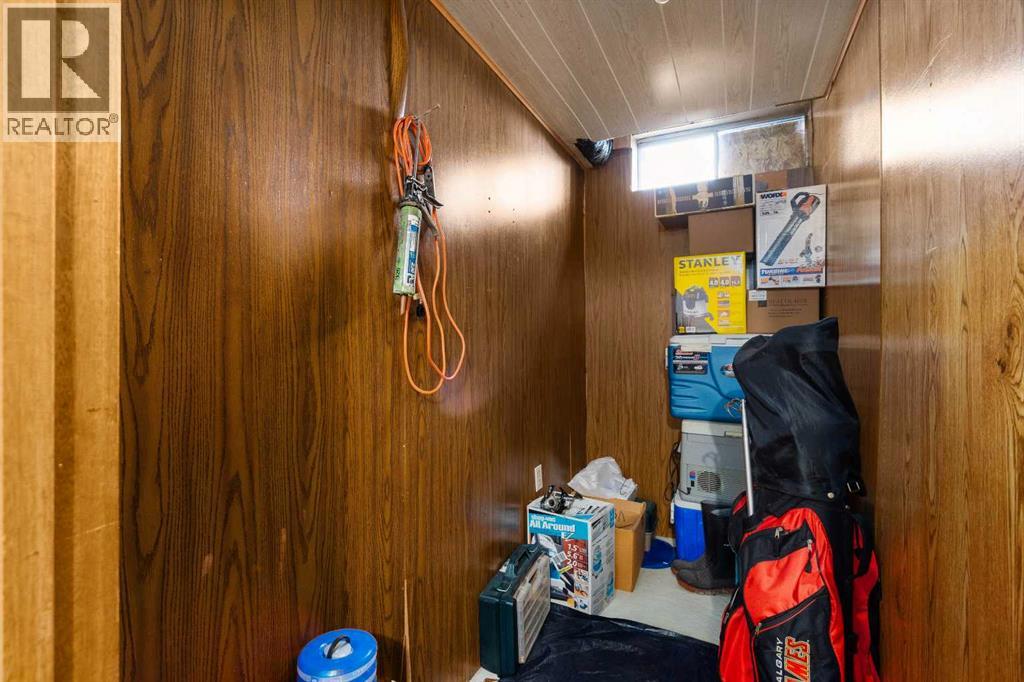 309 44 Street Se Property Photo 20