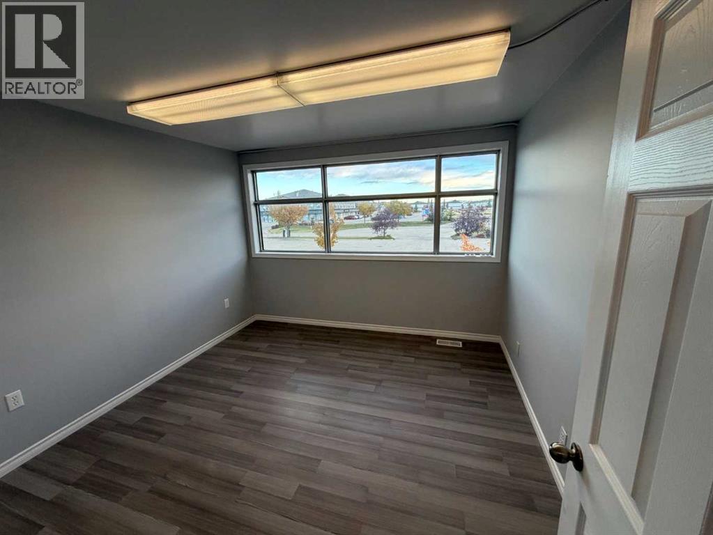 10071 120 Avenue Property Photo 19