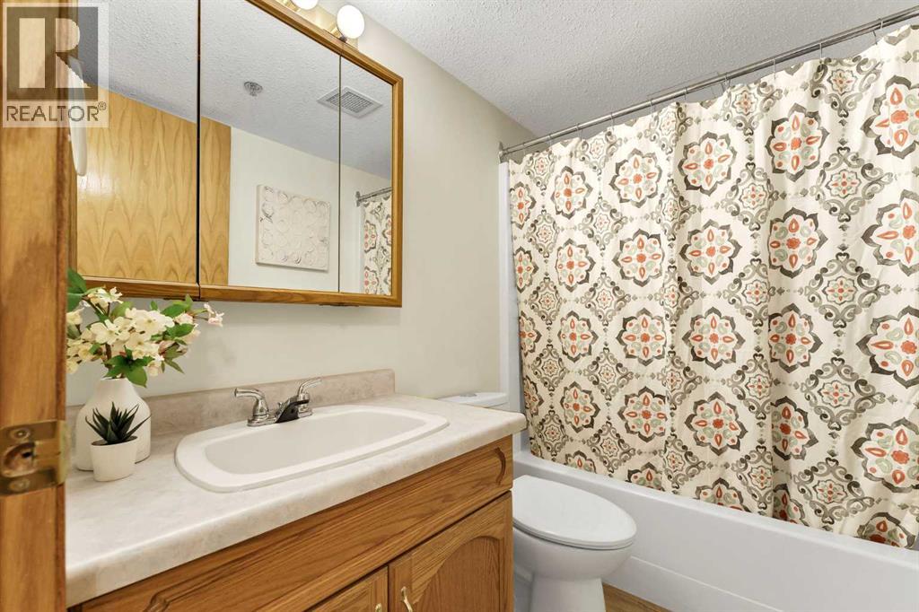 22 Park Meadows Drive Southeast Property Photo 24