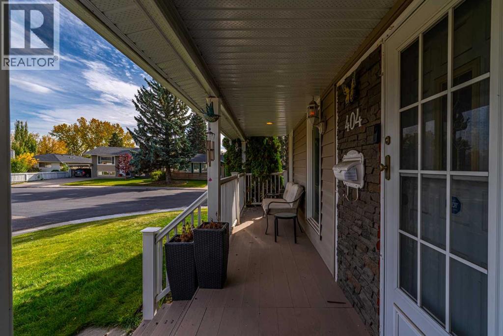 404 Attica Drive Se Property Photo 8