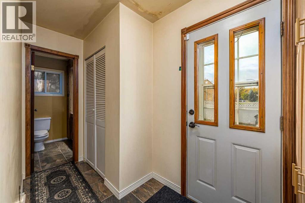 404 Attica Drive Se Property Photo 21