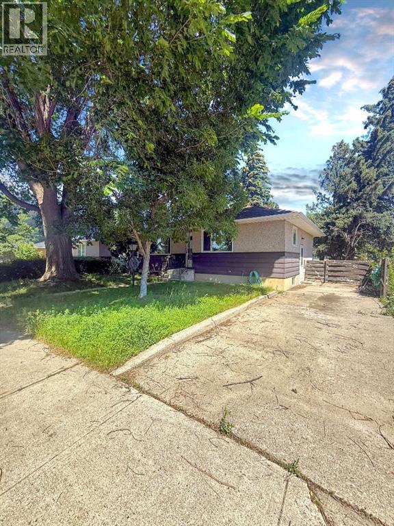 2411 5 Avenue N Property Photo 3