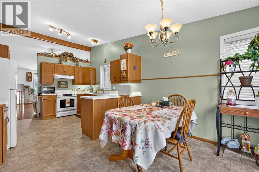 218 Coventry Close Ne Property Photo 15