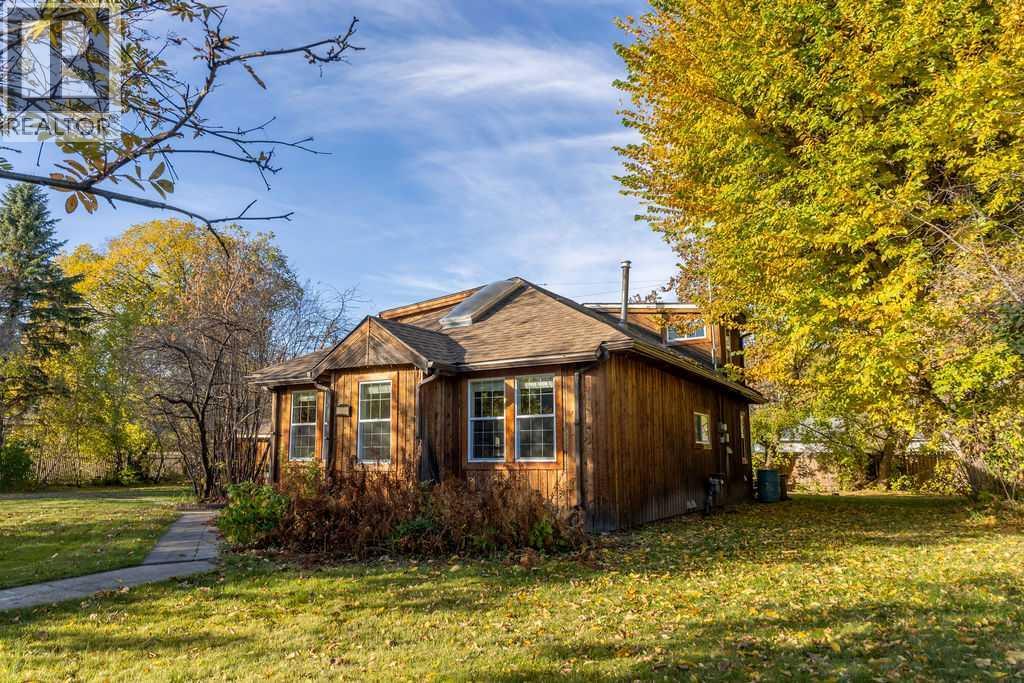 10714 92 Street Property Photo 8