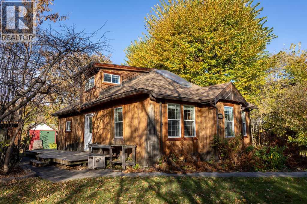 10714 92 Street Property Photo 9