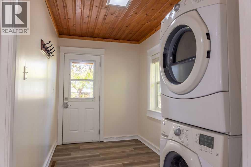 10714 92 Street Property Photo 19