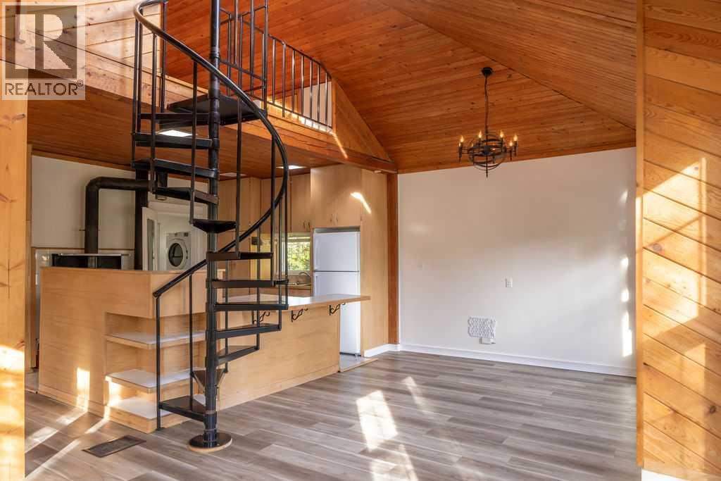 10714 92 Street Property Photo 30