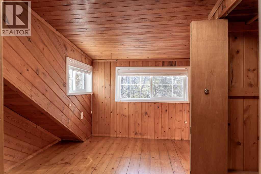 10714 92 Street Property Photo 38