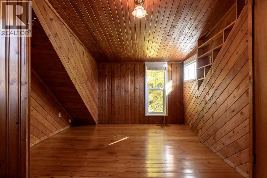 10714 92 Street Property Photo 42