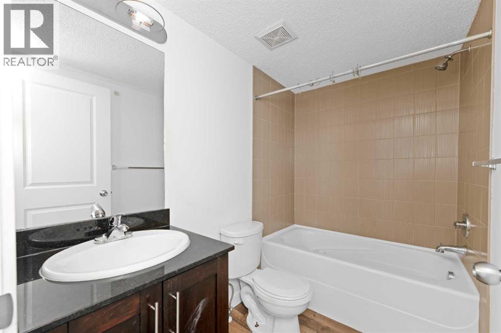 195 Kincora Glen Road Northwest Property Photo 10