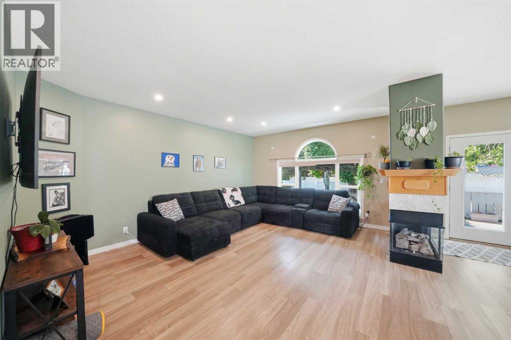 8 Drever Close Property Photo 12