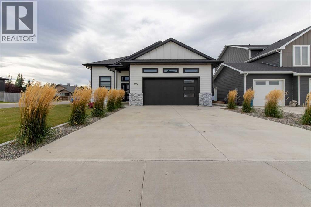 602 5 Avenue Property Photo 1