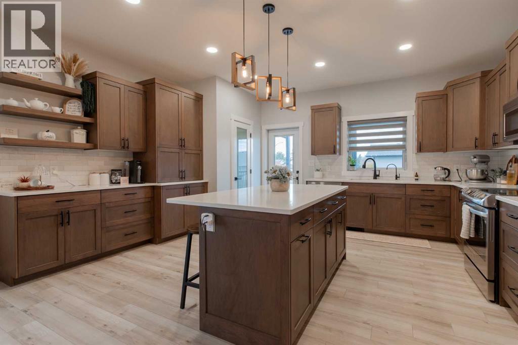602 5 Avenue Property Photo 3