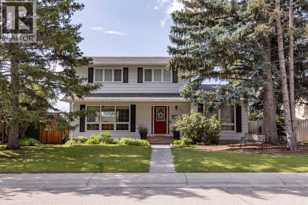 311 Glamorgan Crescent Sw Property Photo 1