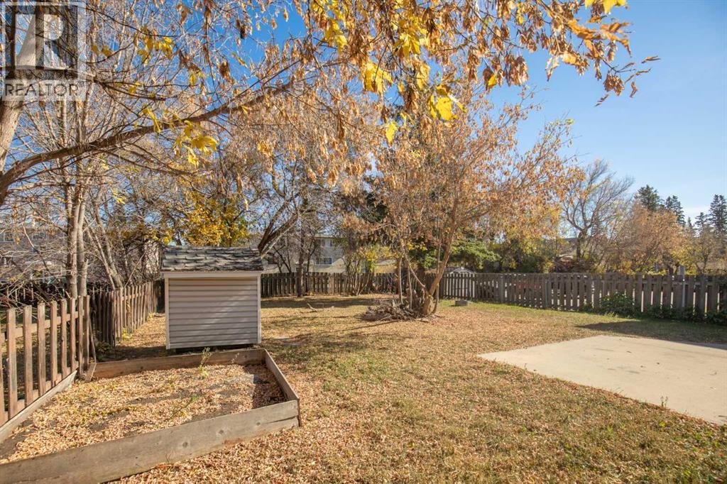 5515 45 Avenue Property Photo 5
