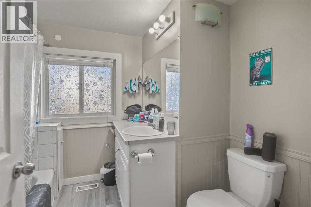 5515 45 Avenue Property Photo 13