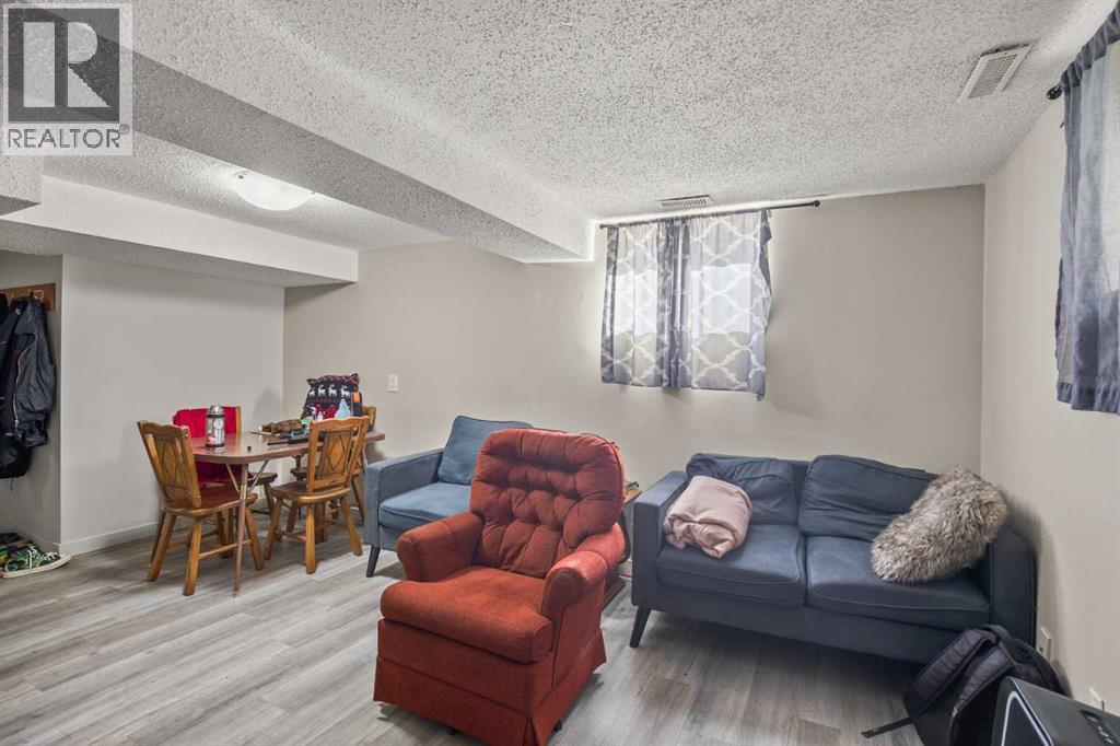 5515 45 Avenue Property Photo 17