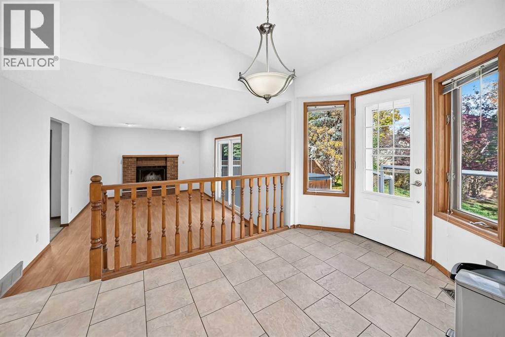 64 Edforth Crescent Nw Property Photo 14
