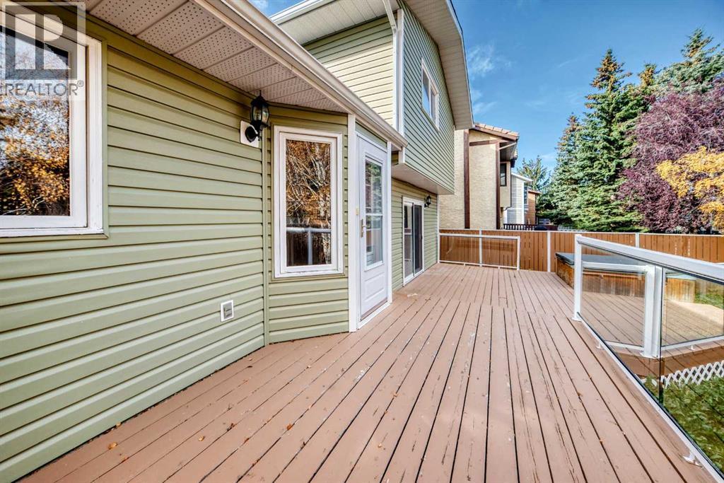 64 Edforth Crescent Nw Property Photo 21