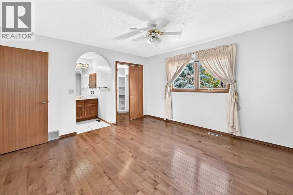 64 Edforth Crescent Nw Property Photo 29