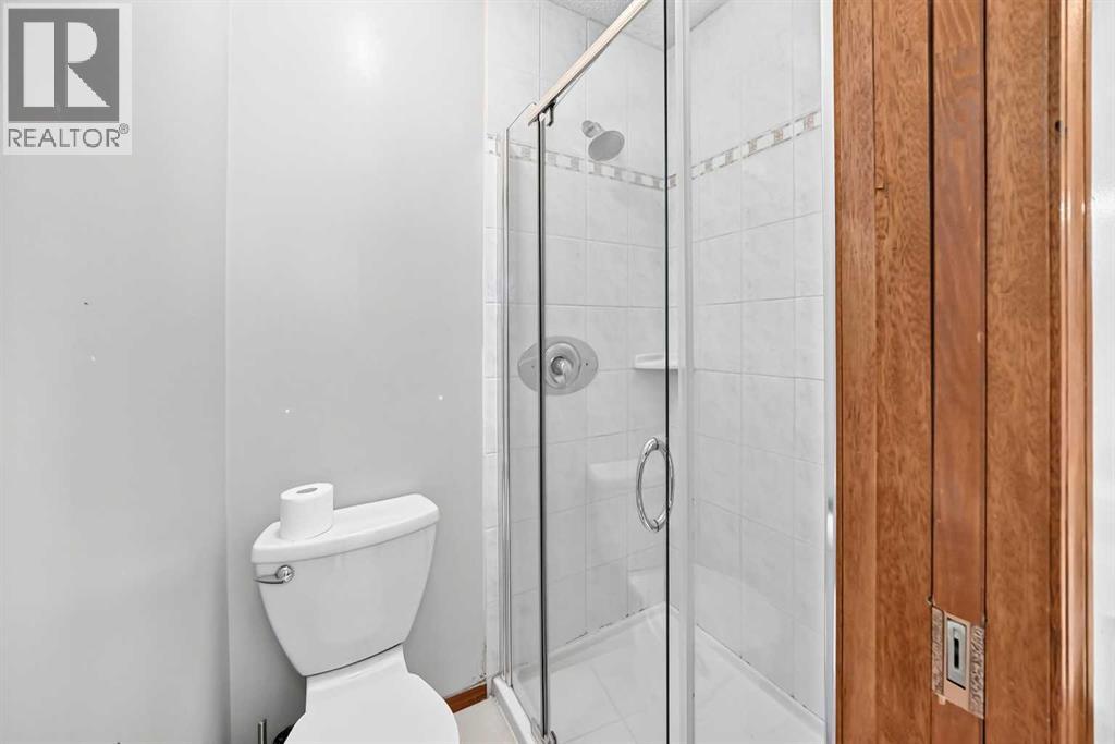 64 Edforth Crescent Nw Property Photo 31