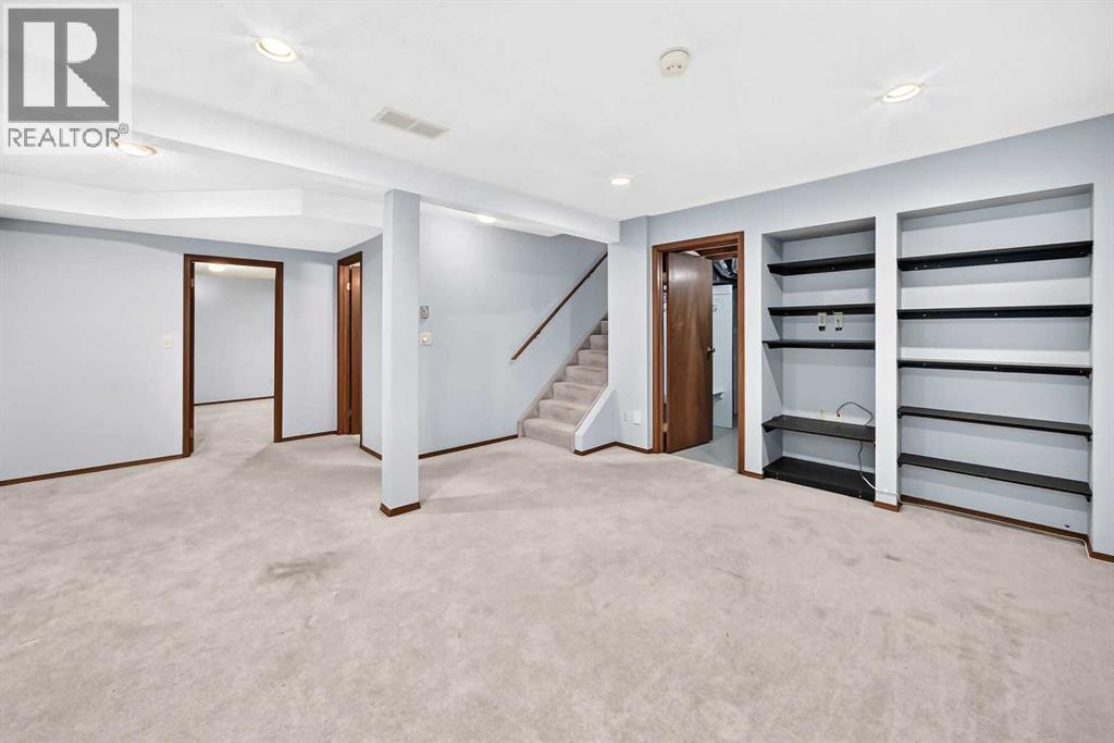 64 Edforth Crescent Nw Property Photo 40
