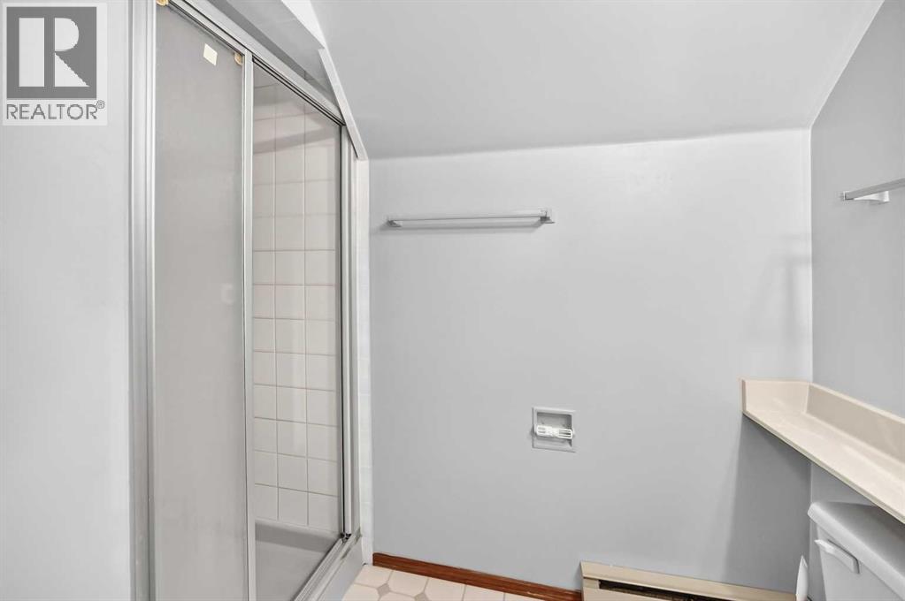 64 Edforth Crescent Nw Property Photo 45