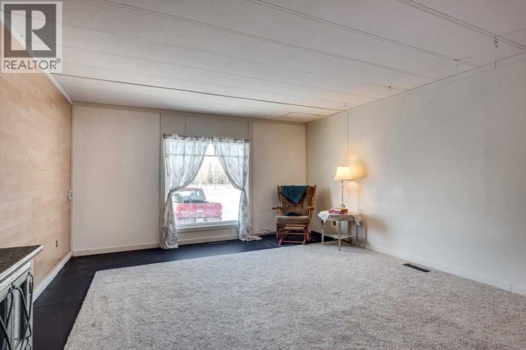 344019 22 Highway Property Photo 17