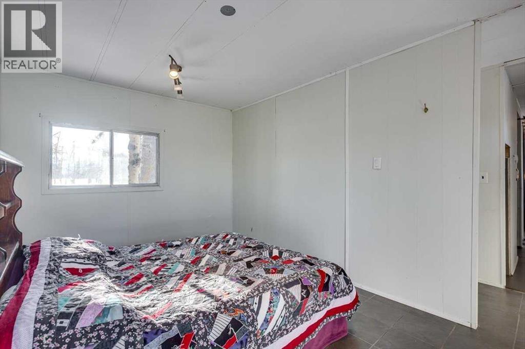 344019 22 Highway Property Photo 25