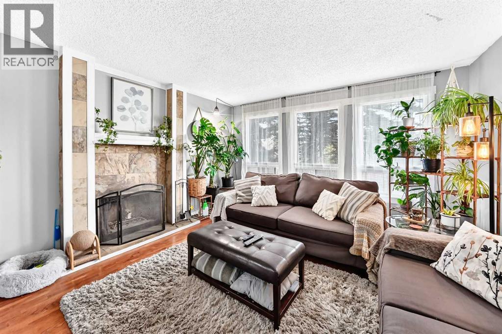59 Summerwood Road Se Property Photo 8