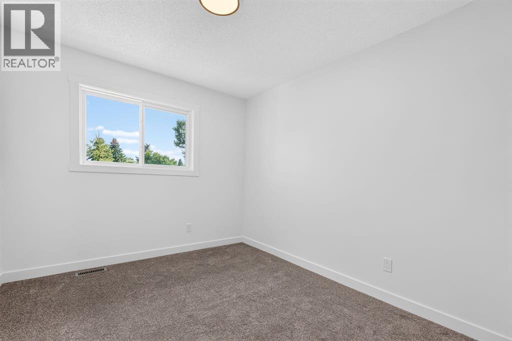 5340 17 Avenue Southwest Property Photo 25