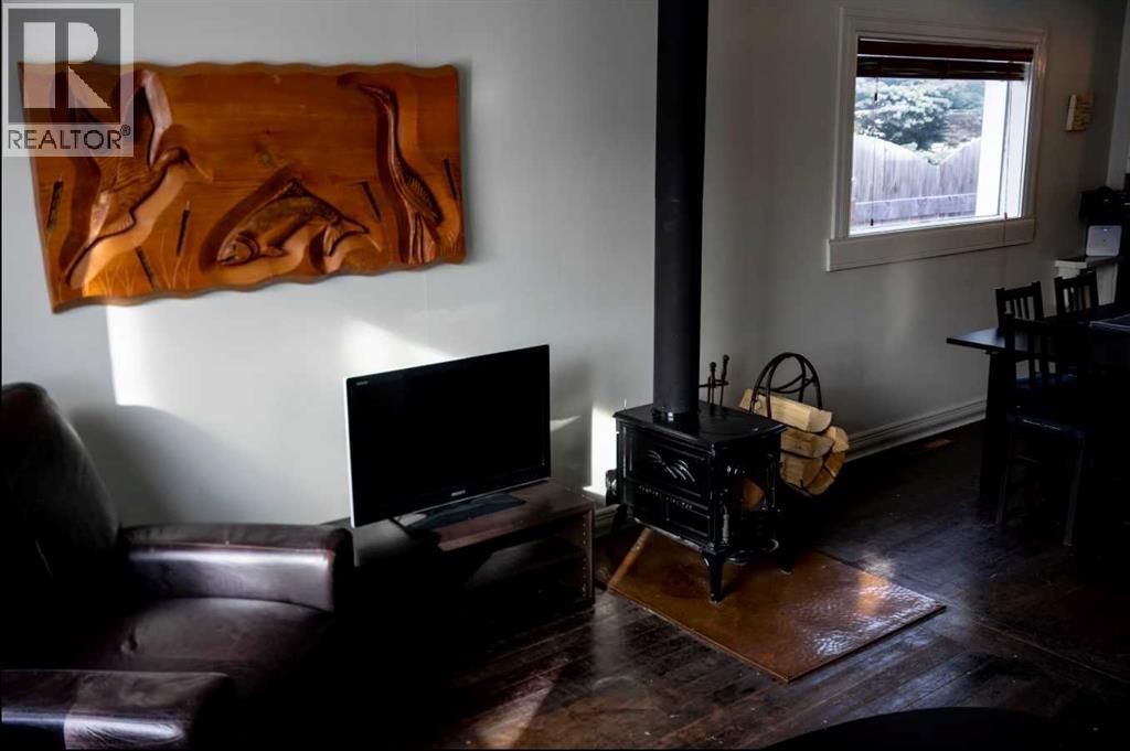 2922 223 Street Property Photo 6