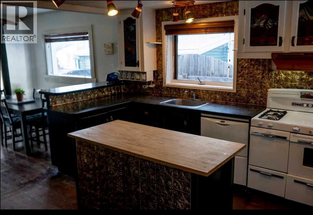2922 223 Street Property Photo 15