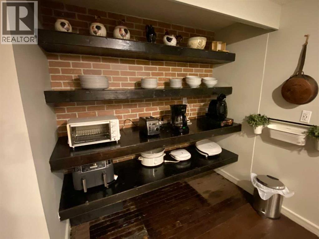 2922 223 Street Property Photo 17