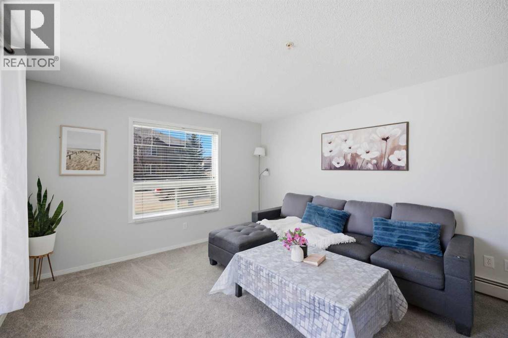 60 Panatella Street Northwest Property Photo 5