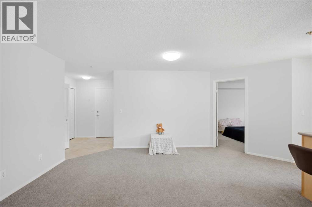 60 Panatella Street Northwest Property Photo 13