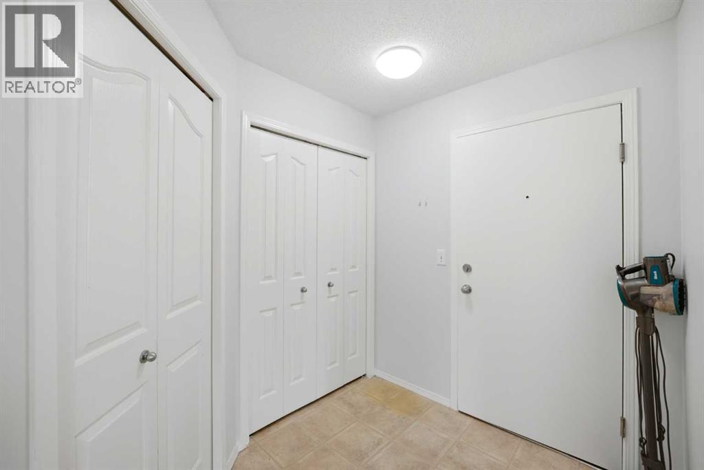 60 Panatella Street Northwest Property Photo 16