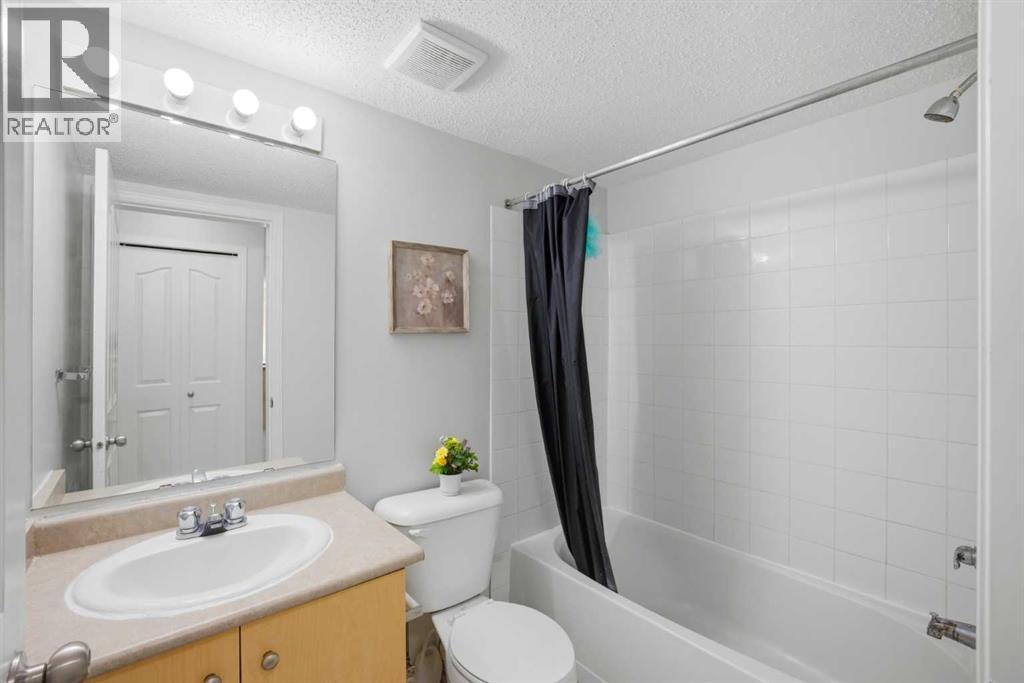 60 Panatella Street Northwest Property Photo 18