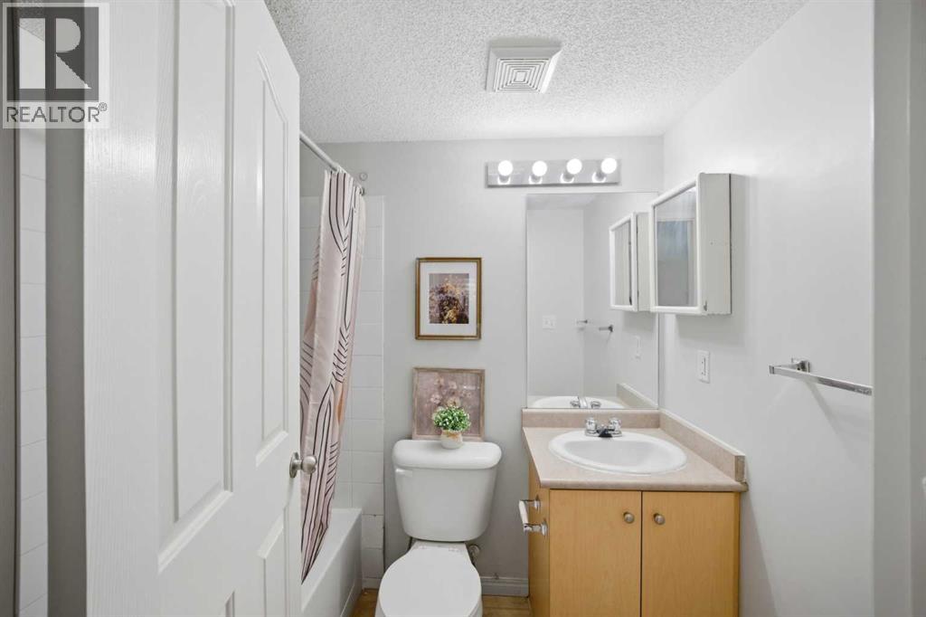 60 Panatella Street Northwest Property Photo 26