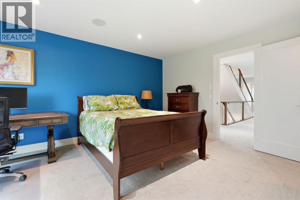 2418 24a Street Sw Property Photo 25