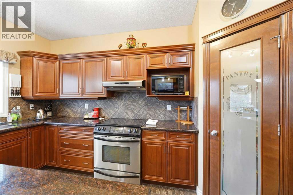 37 Heritage Lake Boulevard Property Photo 9