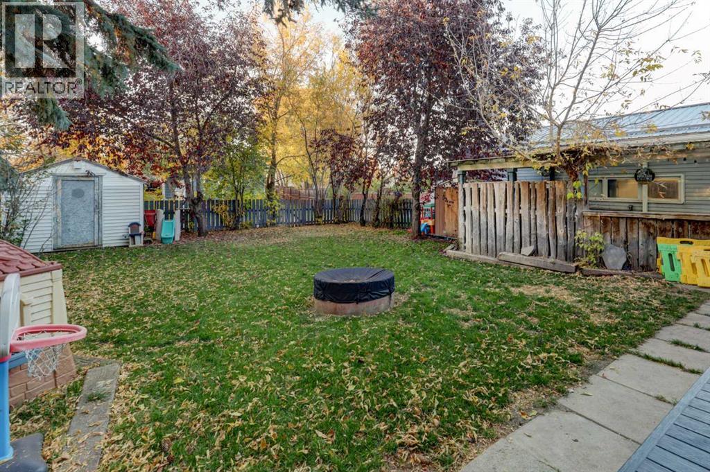 2314 26 Street Property Photo 29