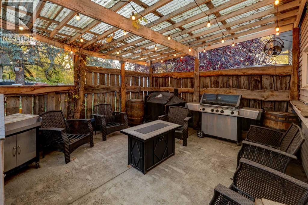 2314 26 Street Property Photo 33