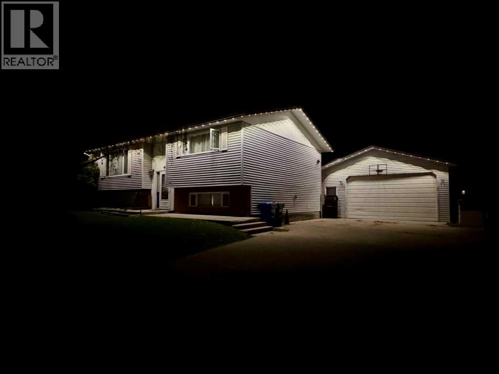 2314 26 Street Property Photo 36