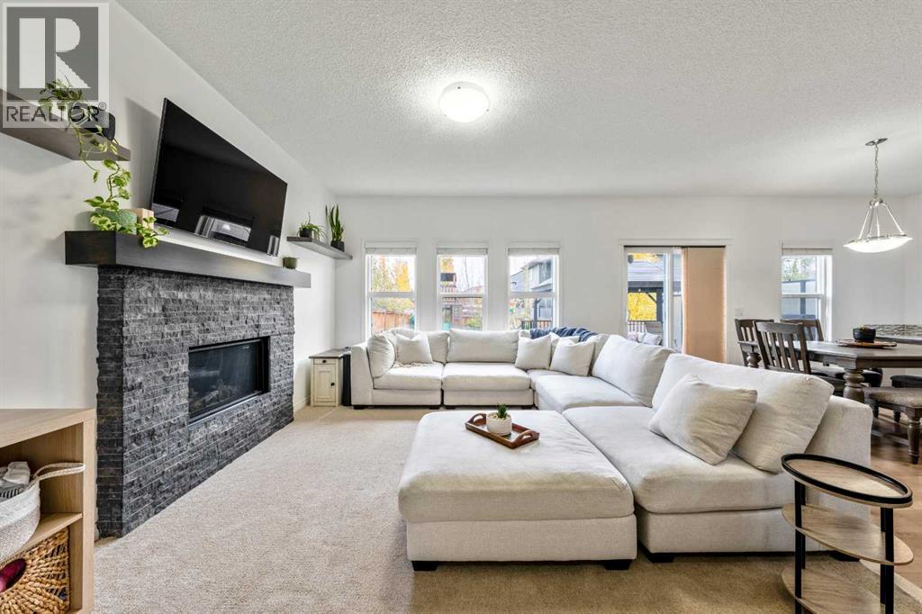 34 Mount Rae Terrace Property Photo 4