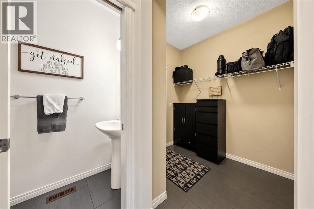 34 Mount Rae Terrace Property Photo 14