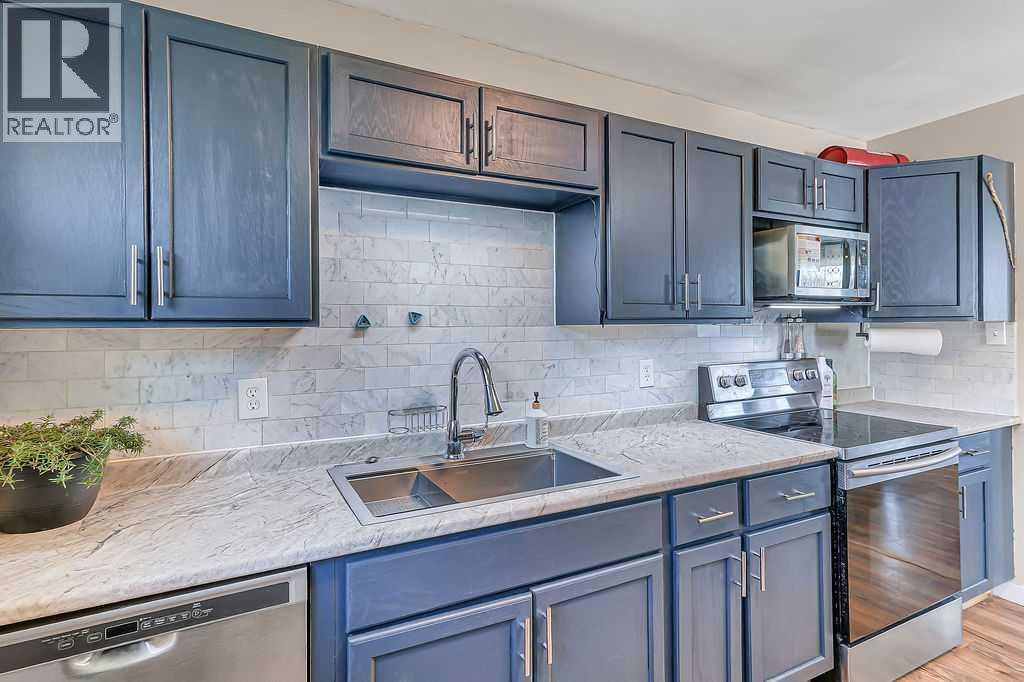 5912 West Park Crescent Property Photo 12