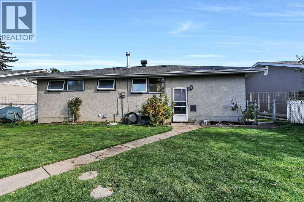 5912 West Park Crescent Property Photo 32