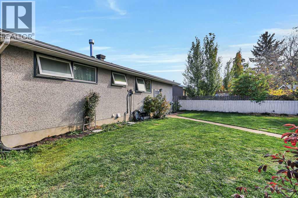 5912 West Park Crescent Property Photo 33