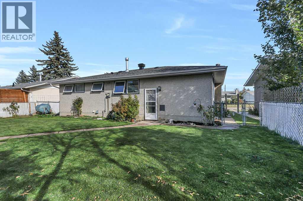 5912 West Park Crescent Property Photo 34